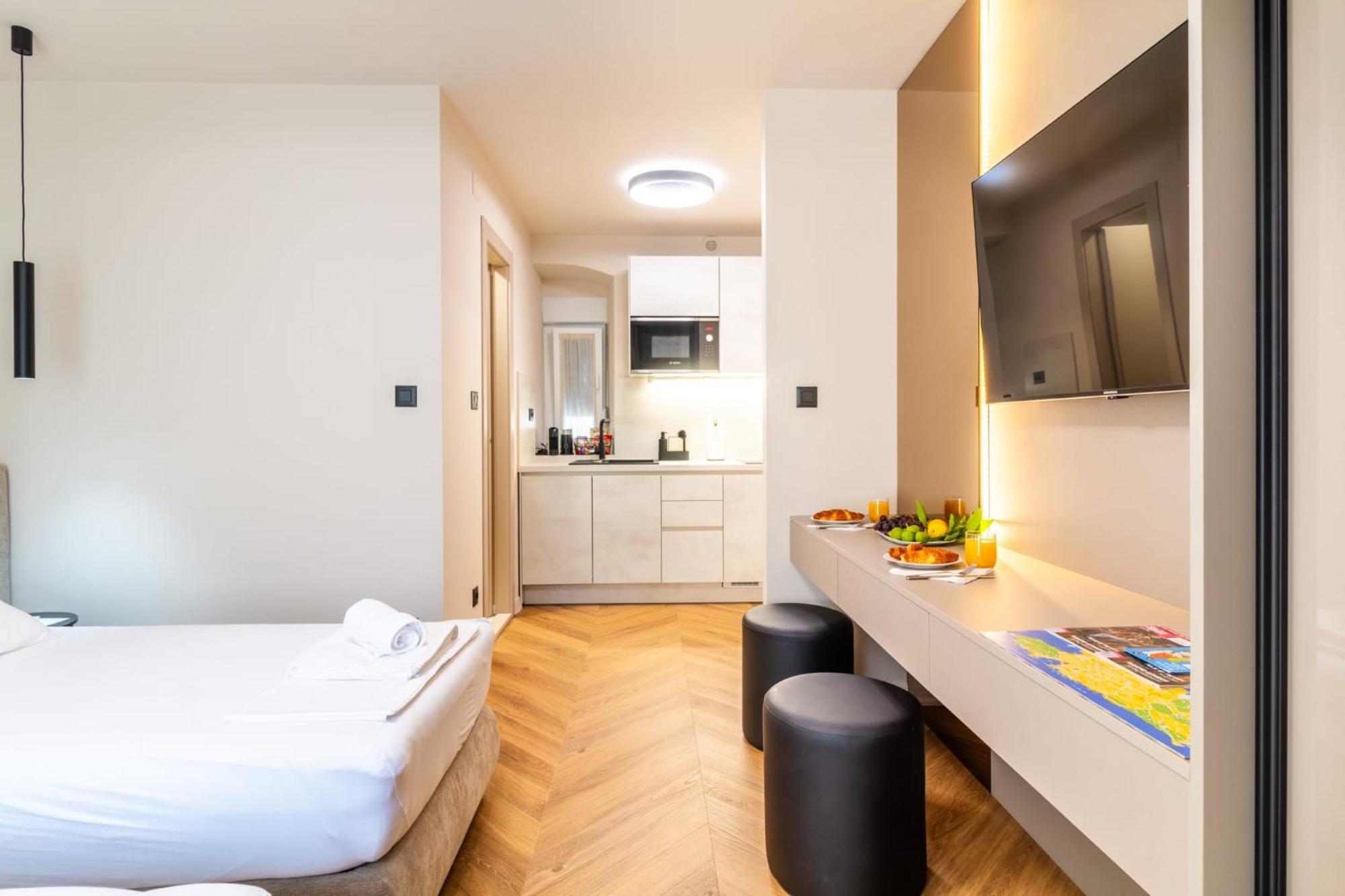 Apartment Centre In Stone House Split Exterior foto